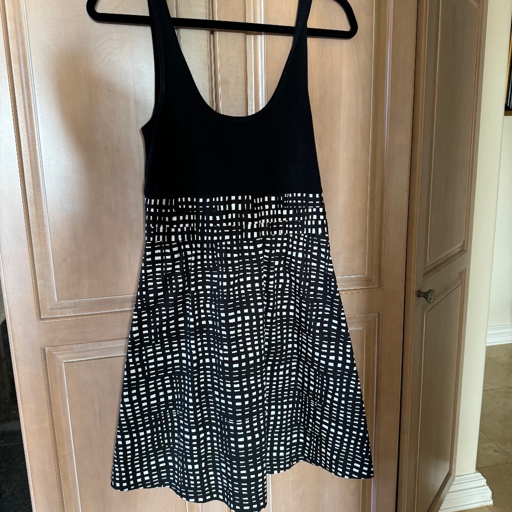 Theory Black/White Dress NOT